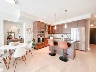#718 200 BELLEROSE DR photo 13