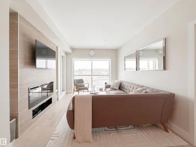 #718 200 BELLEROSE DR photo 16