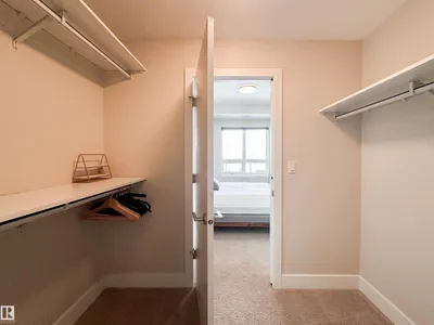 #718 200 BELLEROSE DR photo 24