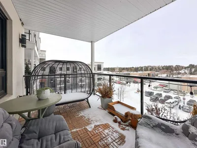 #718 200 BELLEROSE DR photo 31