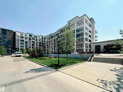 #718 200 BELLEROSE DR photo 34