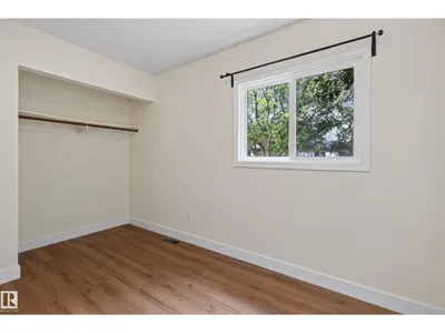 18478 62B AV NW photo 20