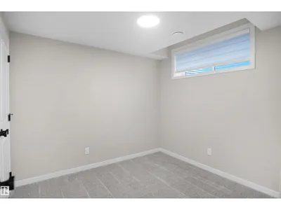 7100 51 AV photo 47