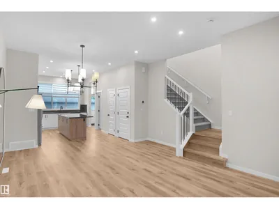 7100 51 AV photo 10