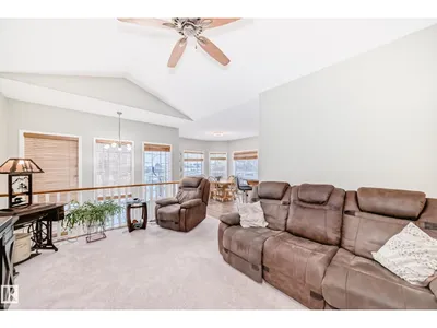 576 GLENWRIGHT CR NW photo 13