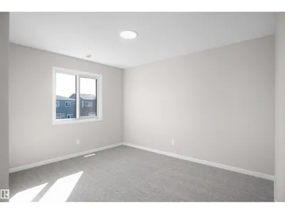 7113 51 AV photo 34
