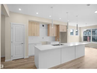22915 95 AV NW photo 16
