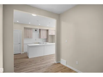 22915 95 AV NW photo 20