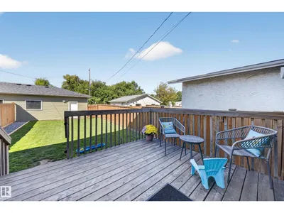 10510 153 ST NW photo 8
