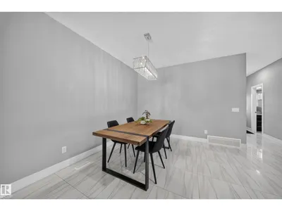 10510 153 ST NW photo 26