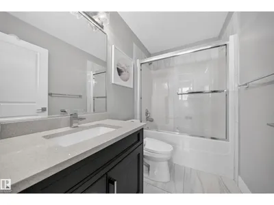 10510 153 ST NW photo 53