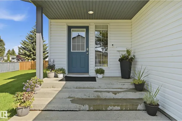#1 3 GROVE MEADOW DR photo 3