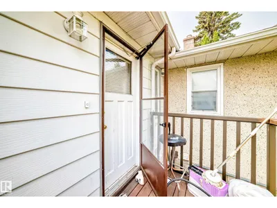 9031 150 ST NW photo 40