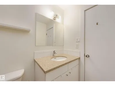 #5 10015 83 AV NW photo 18