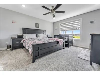 2639 17 AV NW photo 27