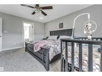 2639 17 AV NW photo 28