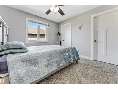 2639 17 AV NW photo 32