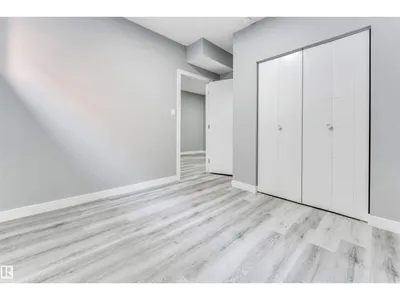 2639 17 AV NW photo 48