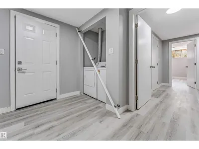 2639 17 AV NW photo 51
