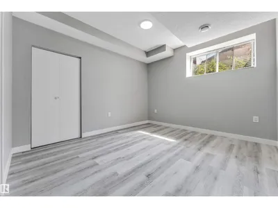 2639 17 AV NW photo 52