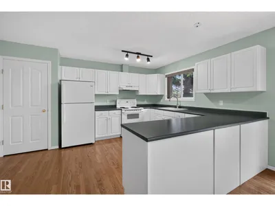#111 1670 JAMHA RD NW photo 8