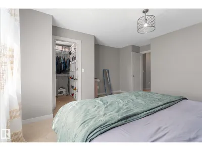 #2 5203 149 AV NW photo 18