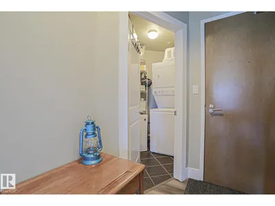 #1004 10504 99 AV NW photo 25