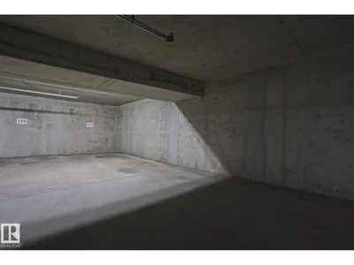#1004 10504 99 AV NW photo 38