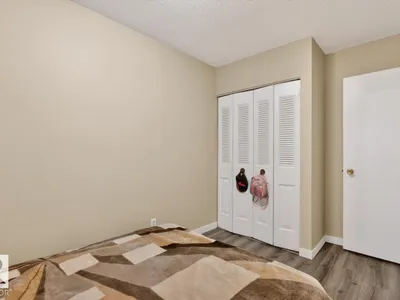 11368 139 AV NW photo 18