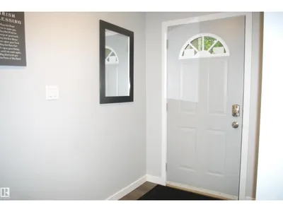 #27 9505 176 ST NW photo 4