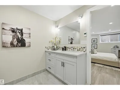 439 ROONEY CR NW photo 39