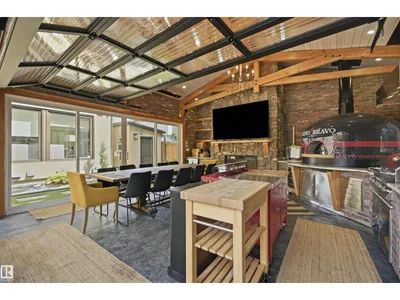 439 ROONEY CR NW photo 61