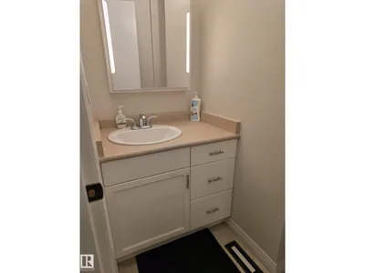18 ROSEWOOD PL photo 12