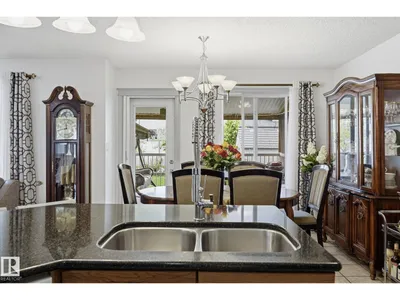 3231 28A AV NW photo 13