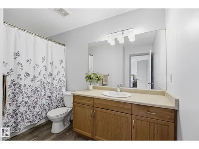 3231 28A AV NW photo 17