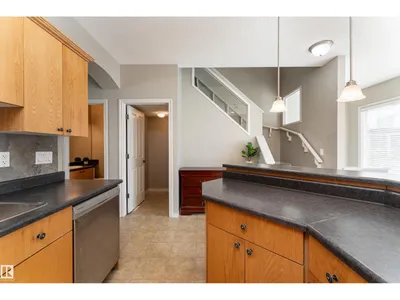 #72 13825 155 AV NW photo 18