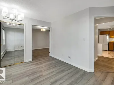 #307 9760 176 ST NW NW photo 23