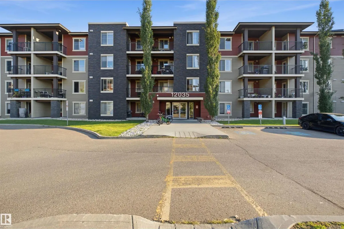 #212 12035 22 AV SW exterior