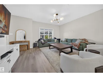 4301 38 st photo 27