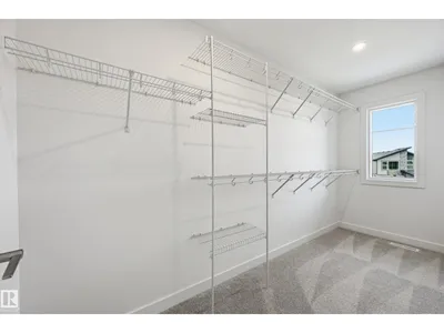 22612 89 AV NW photo 15