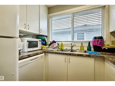13008-13010 102 ST NW photo 8
