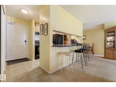 #112 70 WOODSMERE CL photo 13