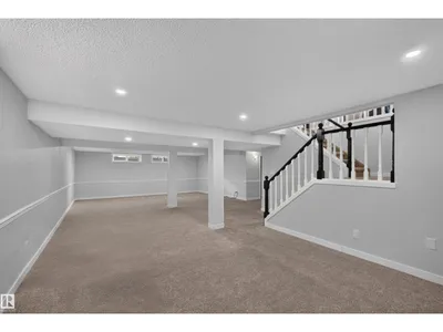 3 HICKORY CR photo 27