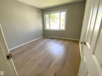 12010 66 ST NW photo 11