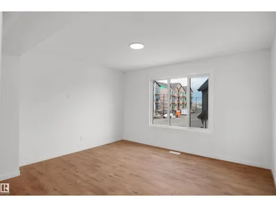 #93 3705 141 ST SW photo 6