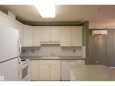 #204 2420 108 ST NW photo 8
