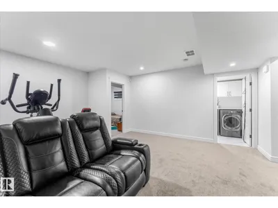 121 GLENRIDDING RAVINE RD SW photo 42