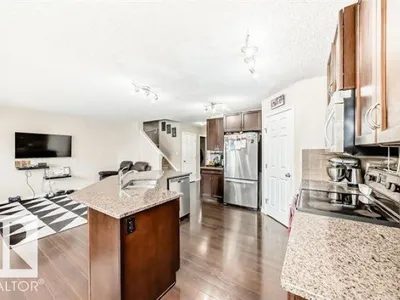 625 56 ST SW photo 5