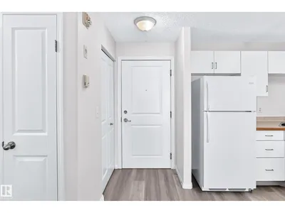 #218 10535 122 ST NW photo 5