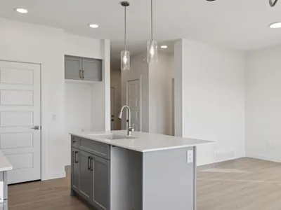 19123 20 AV NW photo 11